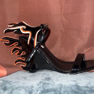 Black fire flame platform heels